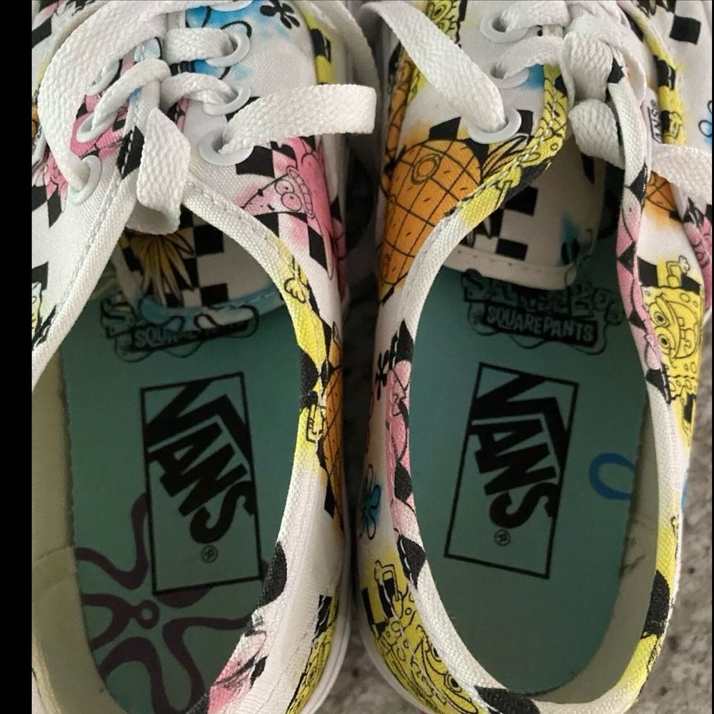 Women’s 5.5 Men’s 4.0 - VANS SpongeBob SquarePants x Authentic Aye Aye Captain!